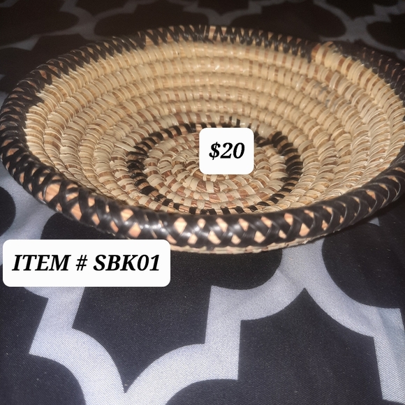 Hand made Basket for dinner table or in kitchen table. - Picture 5 of 5